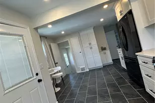 19314 Muskoka Ave, Loveland, OH 44119 - Photo 7