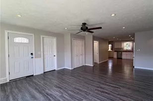 111 Goredon Dr, Chardon, OH 44024 - Photo 3