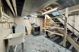 1905 Monticello Ave NW, Warren, OH 44485 - Photo 33