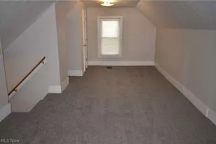 1064 Lane St, Akron, OH 44307 - Photo 31