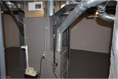 1064 Lane Street, Akron, OH 44307 - Photo 35