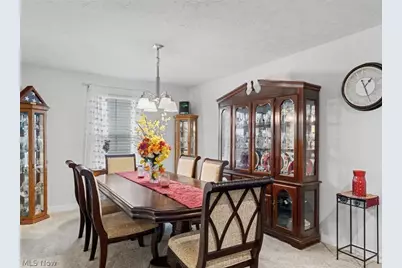 346 Lakewick Lane, Willowick, OH 44095 - Photo 5