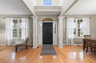 34453 Braemore Dr, North Ridgeville, OH 44039 - Photo 3