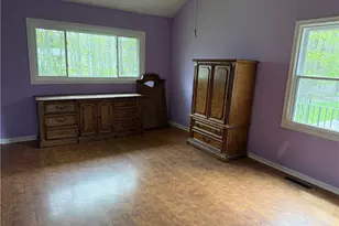 8352 Wyatt Rd, Grandview Heights, OH 44147 - Photo 7