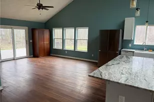 8352 Wyatt Rd, Grandview Heights, OH 44147 - Photo 3