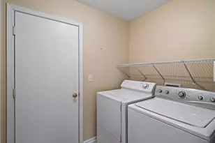 7770 Arbor Way, Parma, OH 44134 - Photo 15