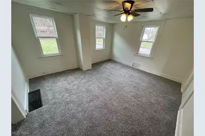 230 Van Buren Street, Zanesville, OH 43701 - Photo 9