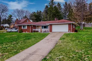 132 Bryden Rd, Steubenville, OH 43953 - Photo 3