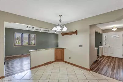 7350 Ames Road, Parma, OH 44129 - Photo 9
