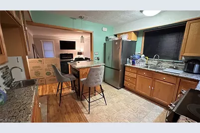 19513 Beverly Avenue, Maple Heights, OH 44137 - Photo 13