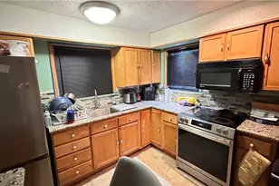 19513 Beverly Ave, Maple Heights, OH 44137 - Photo 9