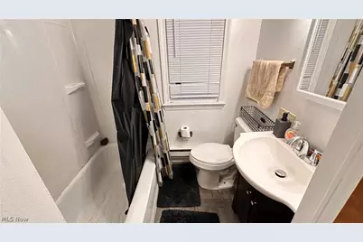 19513 Beverly Avenue, Maple Heights, OH 44137 - Photo 17