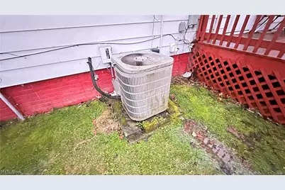 19513 Beverly Avenue, Maple Heights, OH 44137 - Photo 31