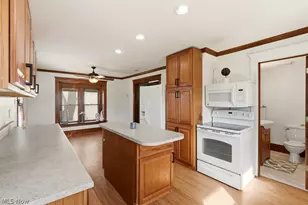 2410 Munroe Falls Ave, Cuyahoga Falls, OH 44221 - Photo 21