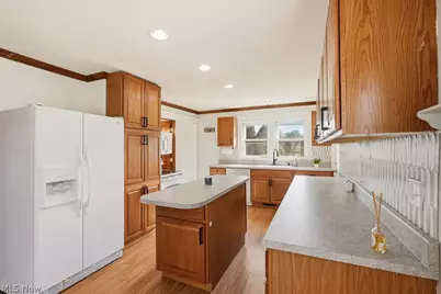 2410 Munroe Falls Avenue, Cuyahoga Falls, OH 44221 - Photo 17