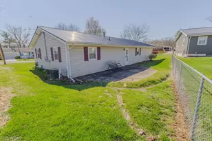 143 Riverview Dr, Marietta, OH 45750 - Photo 35