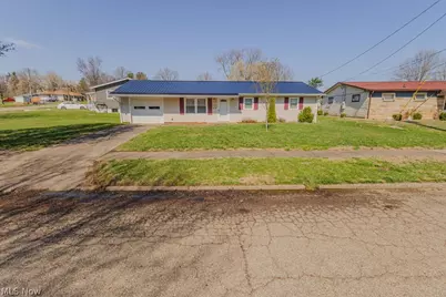 143 Riverview Drive, Marietta, OH 45750 - Photo 1