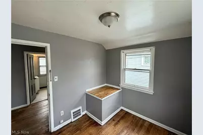 12402 Imperial Avenue, Loveland, OH 44120 - Photo 7