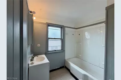 12402 Imperial Avenue, Loveland, OH 44120 - Photo 5