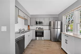 5236 Creekside Blvd, Brunswick Hills, OH 44212 - Photo 3