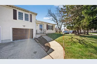 5236 Creekside Boulevard, Brunswick Hills, OH 44212 - Photo 39