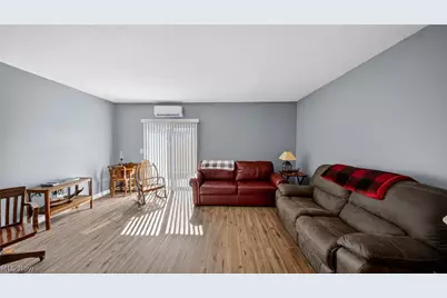 5236 Creekside Boulevard, Brunswick Hills, OH 44212 - Photo 13