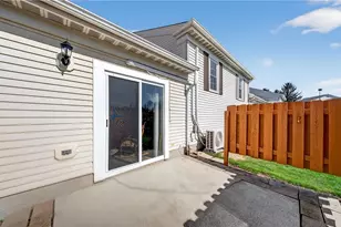 5236 Creekside Blvd, Brunswick Hills, OH 44212 - Photo 35