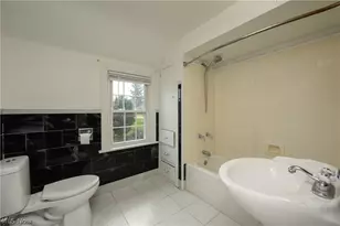 1220 Havana Pl NE, Canton, OH 44714 - Photo 9