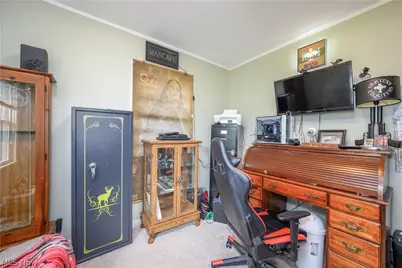 2161 Savoy Avenue, Akron, OH 44305 - Photo 17