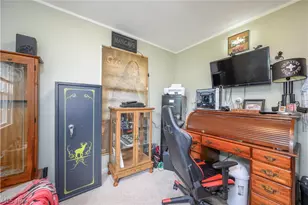 2161 Savoy Ave, Akron, OH 44305 - Photo 17