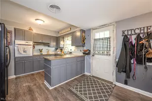 2161 Savoy Ave, Akron, OH 44305 - Photo 13