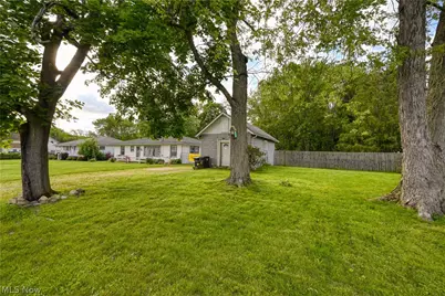 2161 Savoy Avenue, Akron, OH 44305 - Photo 25