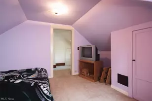 33 N Hartford Ave, Youngstown, OH 44509 - Photo 15