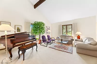 960 Poulsen Drive, Akron, OH 44313 - Photo 5