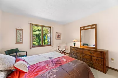 960 Poulsen Drive, Akron, OH 44313 - Photo 29