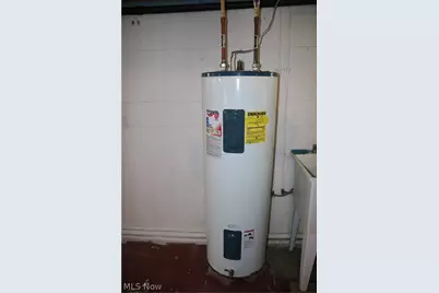 10024 Cummins Lane, Deerfield, OH 44411 - Photo 17