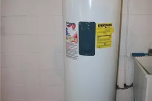 10024 Cummins Ln, Deerfield, OH 44411 - Photo 17