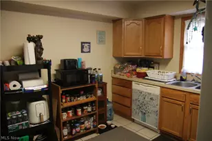 10024 Cummins Ln, Deerfield, OH 44411 - Photo 7