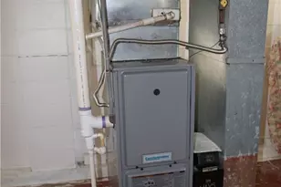 10024 Cummins Ln, Deerfield, OH 44411 - Photo 15