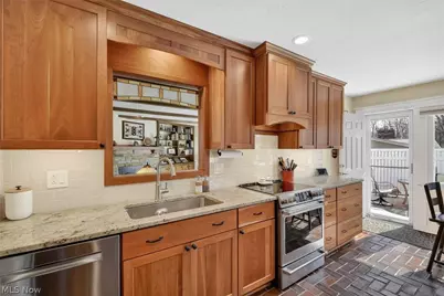 19825 Deer Run Lane, Strongsville, OH 44149 - Photo 7