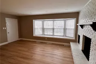 6910 Carriage Hill Dr, Brecksville, OH 44141 - Photo 11