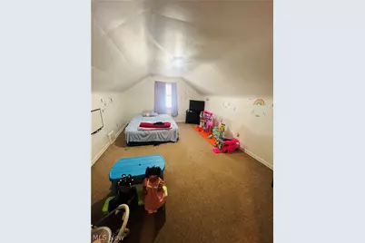 21300 Wilmore Avenue, Euclid, OH 44123 - Photo 9