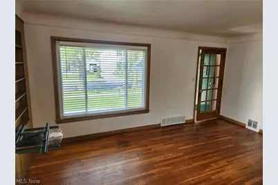 21300 Wilmore Avenue, Euclid, OH 44123 - Photo 3