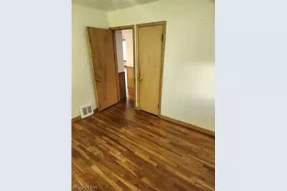 21300 Wilmore Avenue, Euclid, OH 44123 - Photo 11