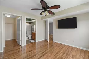 23003 Chandlers Ln, Olmsted Falls, OH 44138 - Photo 19