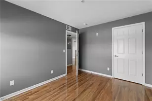 23003 Chandlers Ln, Olmsted Falls, OH 44138 - Photo 25