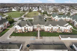 23003 Chandlers Ln, Olmsted Falls, OH 44138 - Photo 3