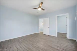 950 Park Ave, Amherst, OH 44001 - Photo 19