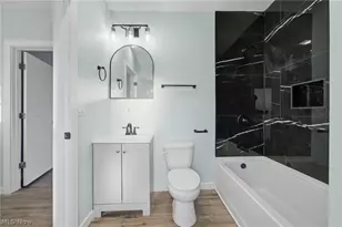 950 Park Ave, Amherst, OH 44001 - Photo 23