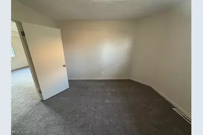 1820 Midway Avenue NE, Canton, OH 44705 - Photo 13